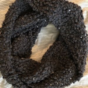 Infinity scarf